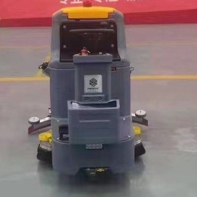 Electric Ride On Floor Cleaner Scrubber Machine 70L tank